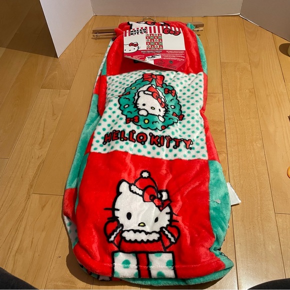 Hello Kitty Other - New hello kitty Xmas plush blanket